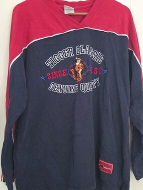 Tigger Classic Navy & Red V-Neck Sweatshirt